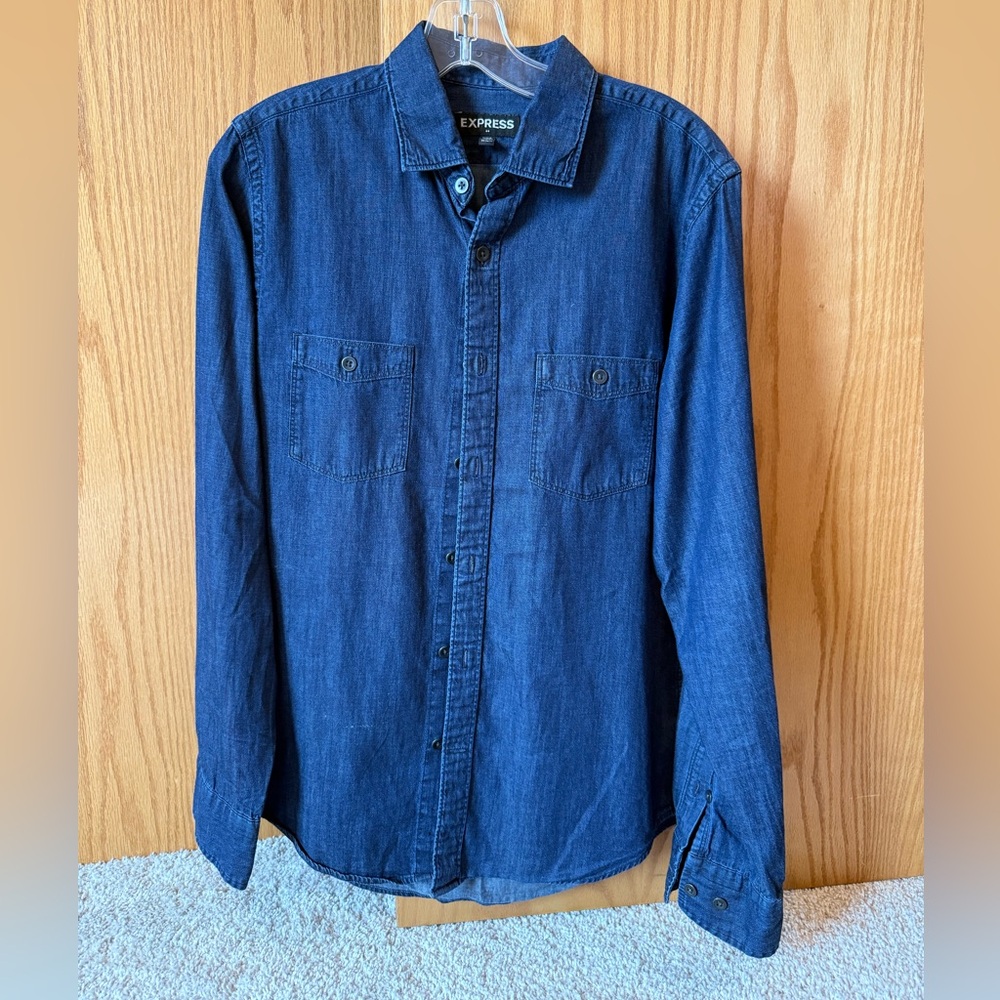 Express Men’s Denim Button-Up Shirt
